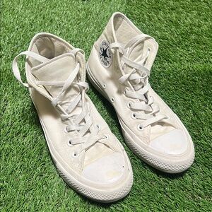 Converse 7.5 women high tops chuck taylor II